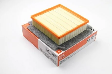 Фильтр воздуха MAHLE / KNECHT LX1982