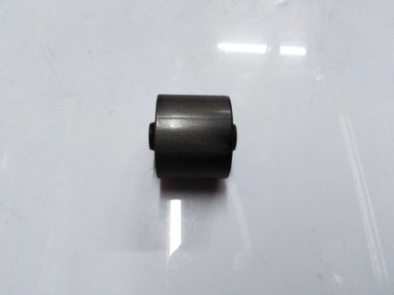 Сайлентблок важеля продов зад MITSUBISHI 4125A006