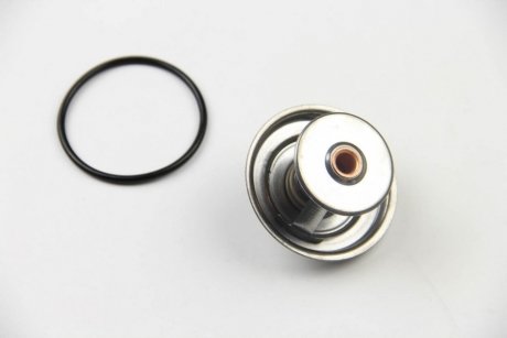 Фото термостат T4/LT 2.5TDI/Passat B2/Audi 100/A6 (88 C) (jiggle-pin) MOTORAD 248-88J Термостат T4/LT 2.5TDI/Passat B2/Audi 100/A6 (88 C) (jiggle-pin) MOTORAD 248-88J