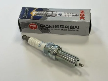 Свічка запалювання NGK SILZKR7B-11