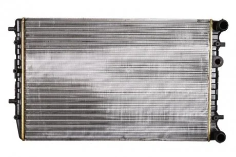 Радиатор NISSENS 67322
