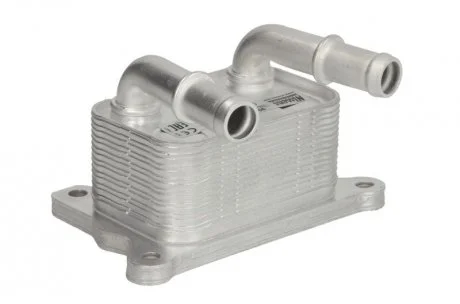 Фото радіатор масла NISSENS 90881 Радіатор масла NISSENS 90881