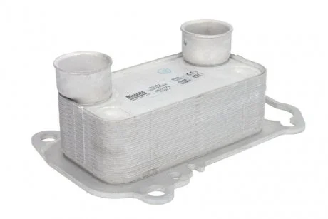 Фото радіатор масляний BMW 1/3/5/X1/X3 08- NISSENS 91151 Радіатор масляний BMW 1/3/5/X1/X3 08- NISSENS 91151