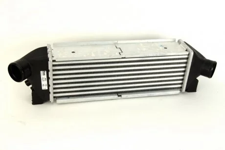 Інтеркулер NISSENS 96642
