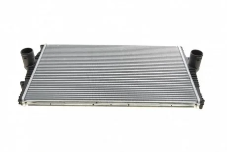 Фото радіатор інтеркулера NRF 30249 Радіатор інтеркулера NRF 30249