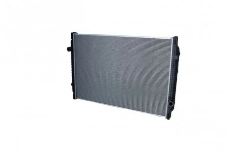 Радіатор двигуна (без рами) MAN HOCL, NG, NL, NÜ, NEOPLAN CENTROLINER D0826LOH17-E2876LUH02 04.91- NRF 529726