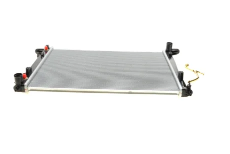 Радіатор охолодження HYUNDAI IX35 KIA SPORTAGE 2.0 01.10- NRF 53051