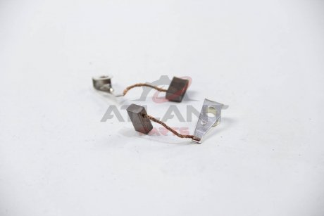 Щетки генератора к-кт 2 шт. POWERMAX 81114478