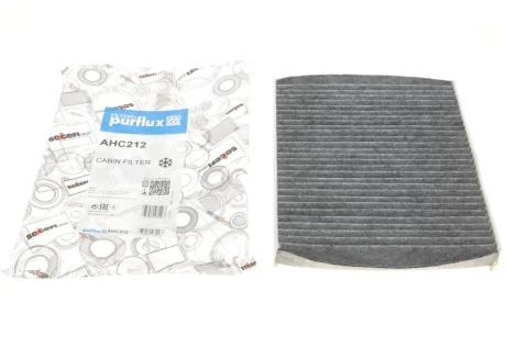 Фильтр возд. салона (уголь) FORD Focus C-Max 03- (243*213*35) Purflux AHC212