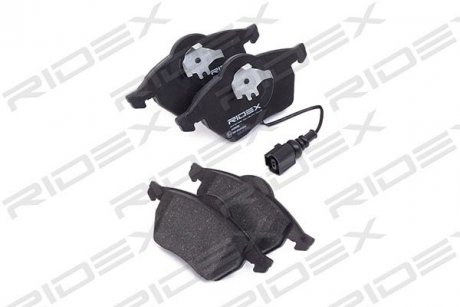 Колодки гальмівні (передні) Audi A3/TT/Seat Leon/Skoda Octavia/VW Golf 96-10/Polo 05-09 (+датчик) RIDEX 402B0105