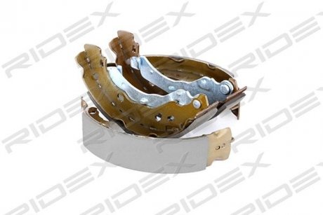 Колодки гальмівні (задні) Renault Clio II/IV/Symbol 98- (барабанні) (203.2x39) RIDEX 70B0181