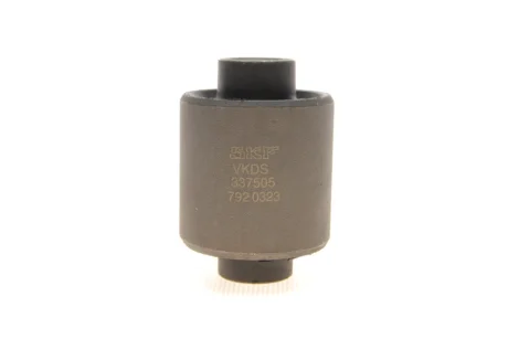 Сайлентблок рычага LAND ROVER FREELANDER SKF VKDS337505