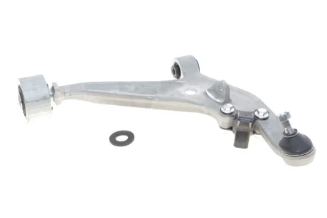 Рычаг подвески передний правый Nissan X-Trail 01- SKF VKDS 822003 B