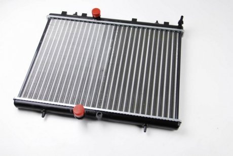 Фото радіатор THERMOTEC D7P011TT Радіатор THERMOTEC D7P011TT