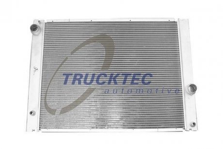 Радиатор, охлаждение двигателя AUTOMOTIVE TRUCKTEC 0811033