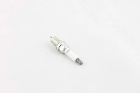 Свеча зажигания Longlife NGK VW Golf, Jetta (06-14), Passat 1.8 (06-15)/Audi/Skoda/Seat VAG 06H905601A