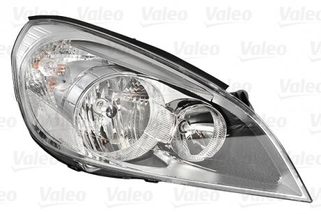 Фара автомобильная Valeo 045132