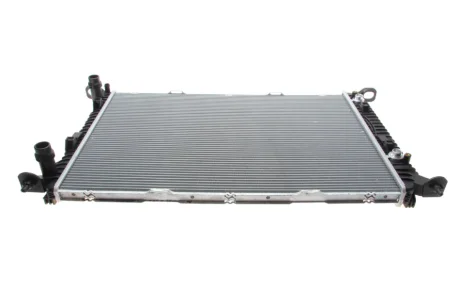 Радиатор охлаждения двигателя Valeo 735472