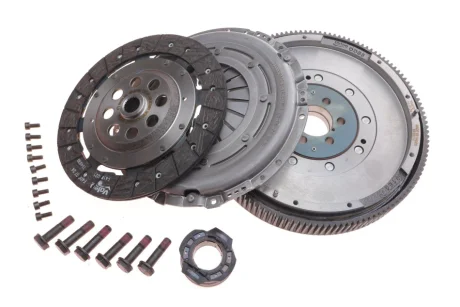 Набор сцепления+маховик+подшипник. Valeo 837074