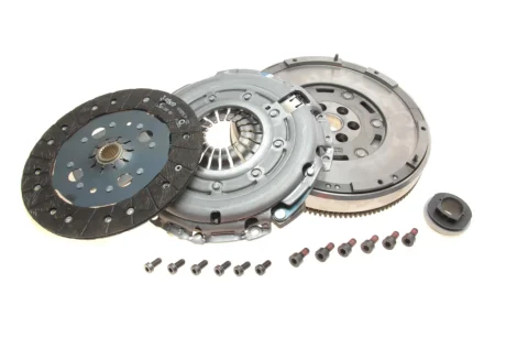 Набор сцеплений с двухмассовым маховиком и подшипником. Valeo 837106