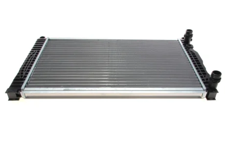 Радиатор, охлаждение двигателя Van Wezel 03002123