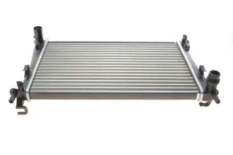 Радиатор, охлаждение двигателя Van Wezel 18002325