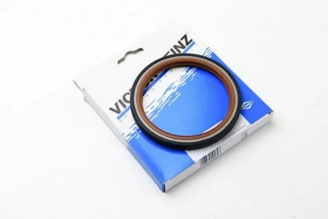 Фото сальник колінвала (задній) Renault Kangoo 1.4/1.6 Victor Reinz 811830450 Сальник колінвала (задній) Renault Kangoo 1.4/1.6 Victor Reinz 811830450