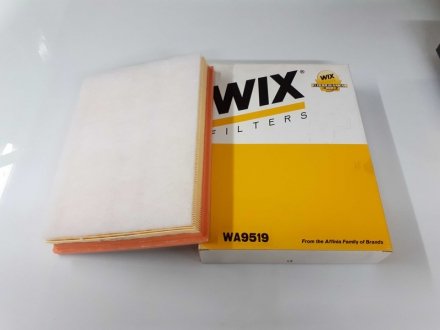 Фильтр воздуха WIX FILTERS WA9519